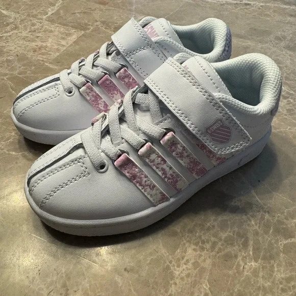 Swiss Kid's Classic VN Velcro Sneaker size 10 - Picture 3 of 9